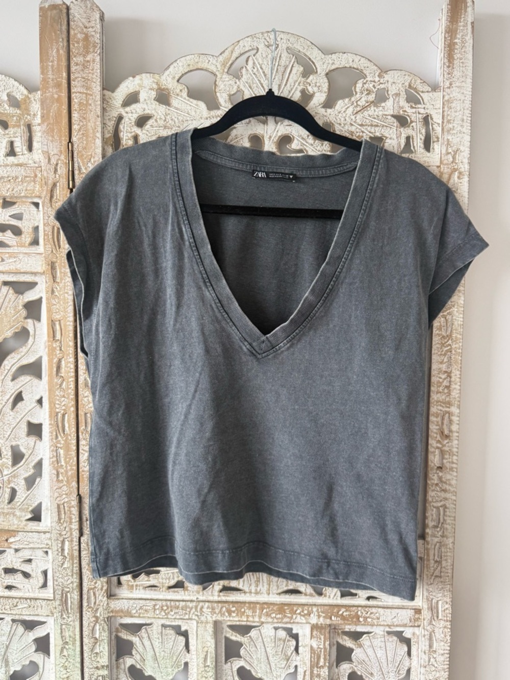 ZARA NWOT Washed Charcoal V-Neck Crop Top